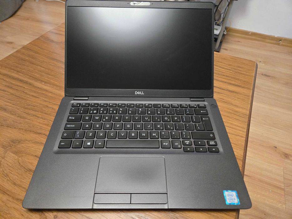 Dell Latitude 5300 - 13'' i5 8265U, 8GB RAM, 120 GB SSD