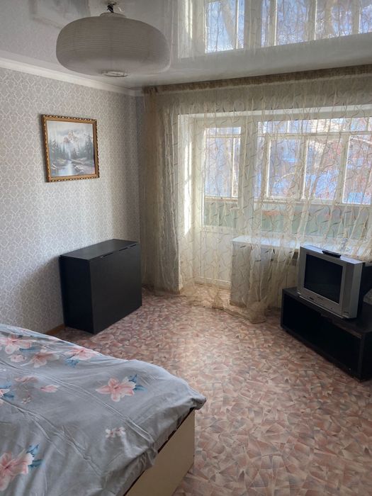 2 квартиру по суточно по часам в районе колхозного рынка