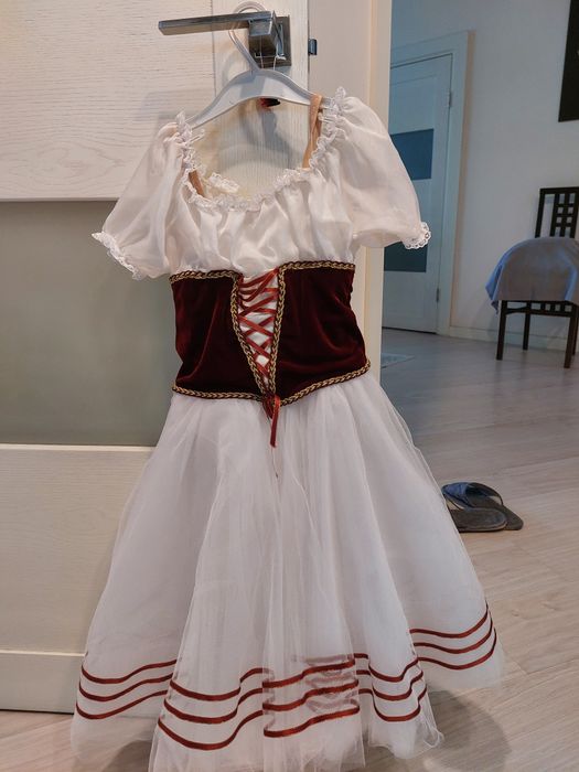 Шикарный наряд для девочки подростка