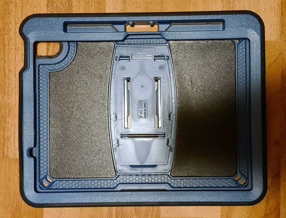 Husa SEYMAC noua, iPad A16 11thGen2025 si 10thGen10.9inch2022