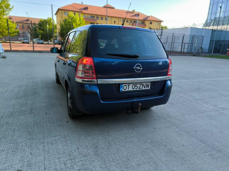 OPEL Zafira 2010 — imagine 2