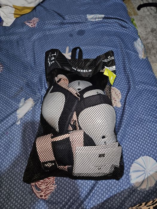 Role Decathlon marimea 26-28 si protectii copii mărimea xs