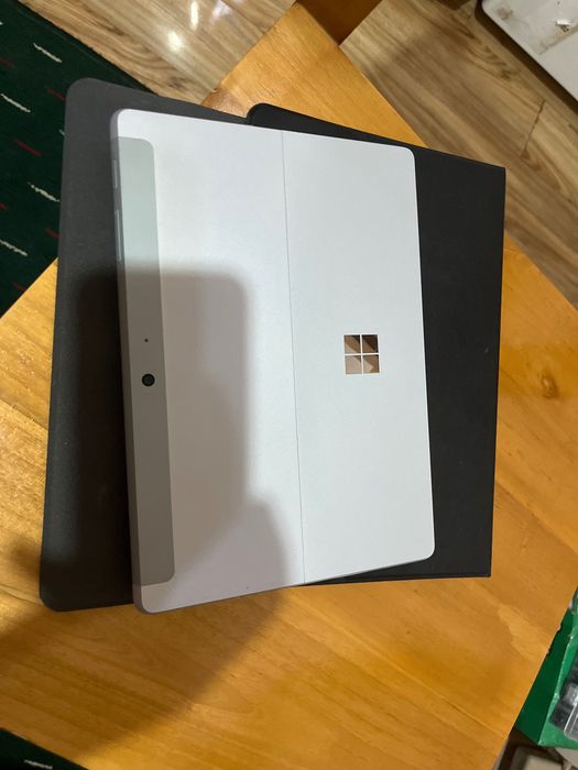 Microsoft Surface Go LTE