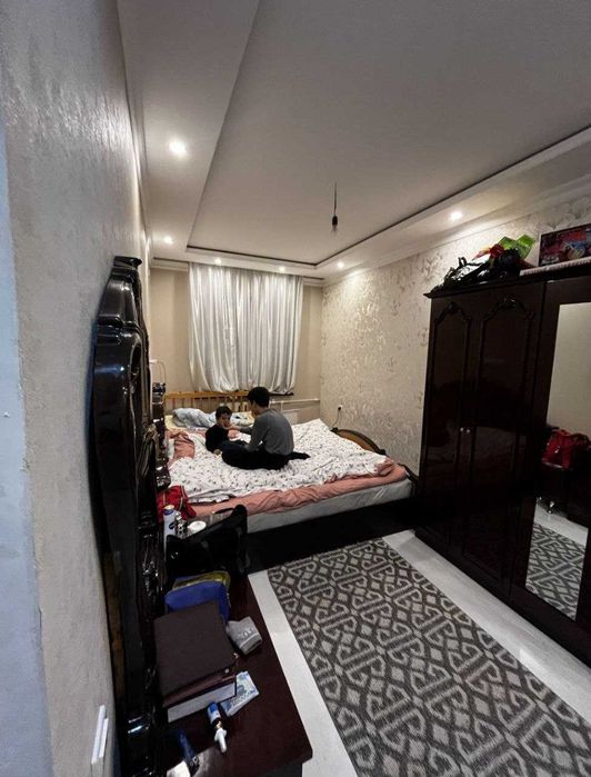 Продаётся  4 комнатная на Юнусабаде 15 квартал Евроремонт 83 квадрата