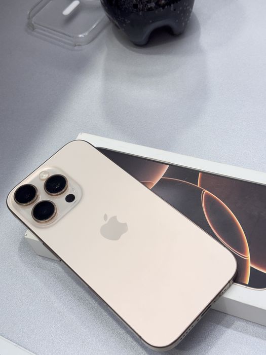 Iphone 16 pro 256gb золотистий