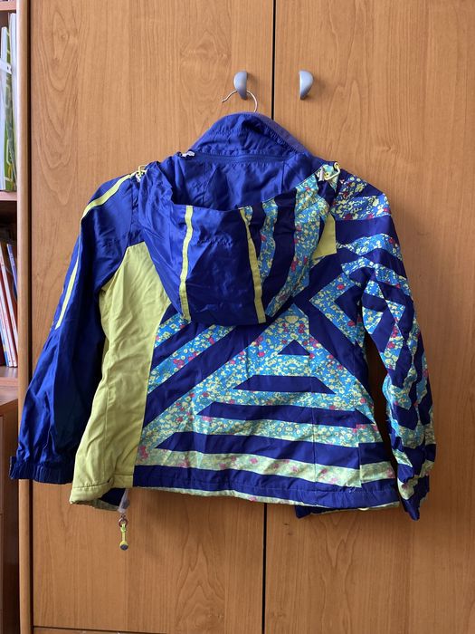 Ветровка на девочку