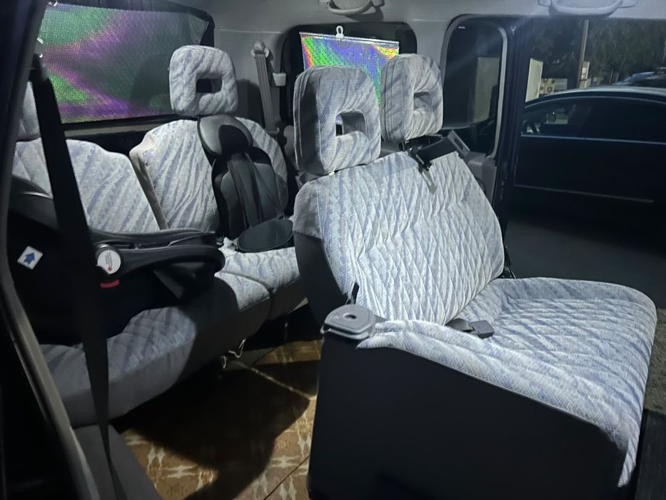 Продам Mitsubishi space gear 1999
