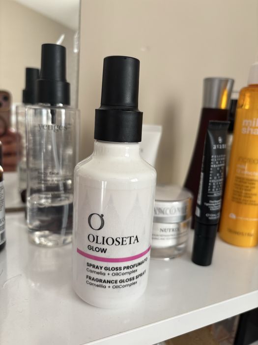 Olioseta Glow изглаждащ спрей за коса