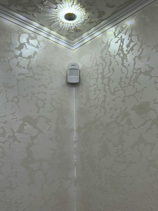 Продава се Четиристаен апартамент в Пловдив, Изгрев - 86 кв.м за 1512 €/кв.м - Снимка #12