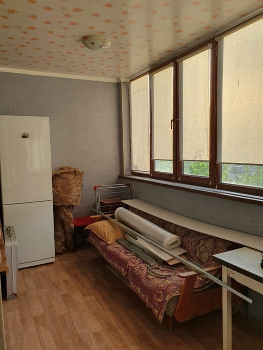 Продам двух комнатную квартиру