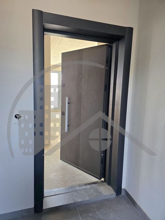 Продава се Тристаен апартамент в Варна, Бриз - 100 кв.м за 1960 €/кв.м - Снимка #8