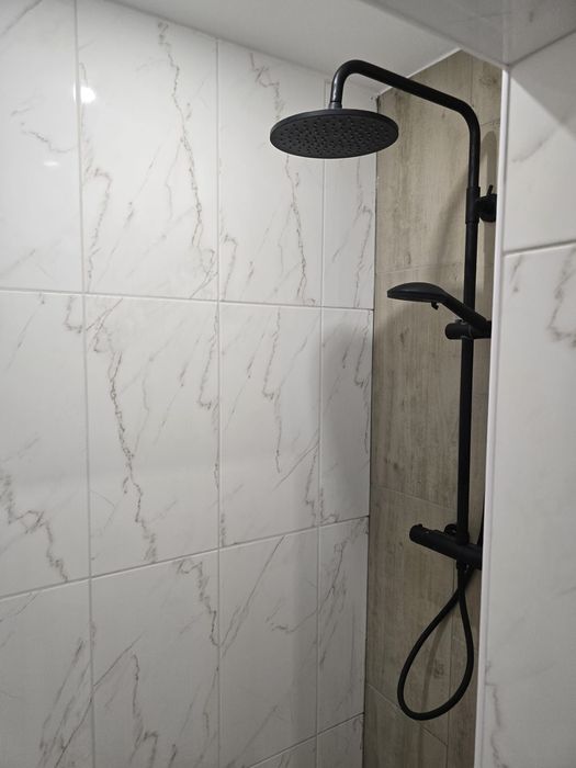 Închiriez garsonieră complet renovată, zona Piața Mare, Baia Mare