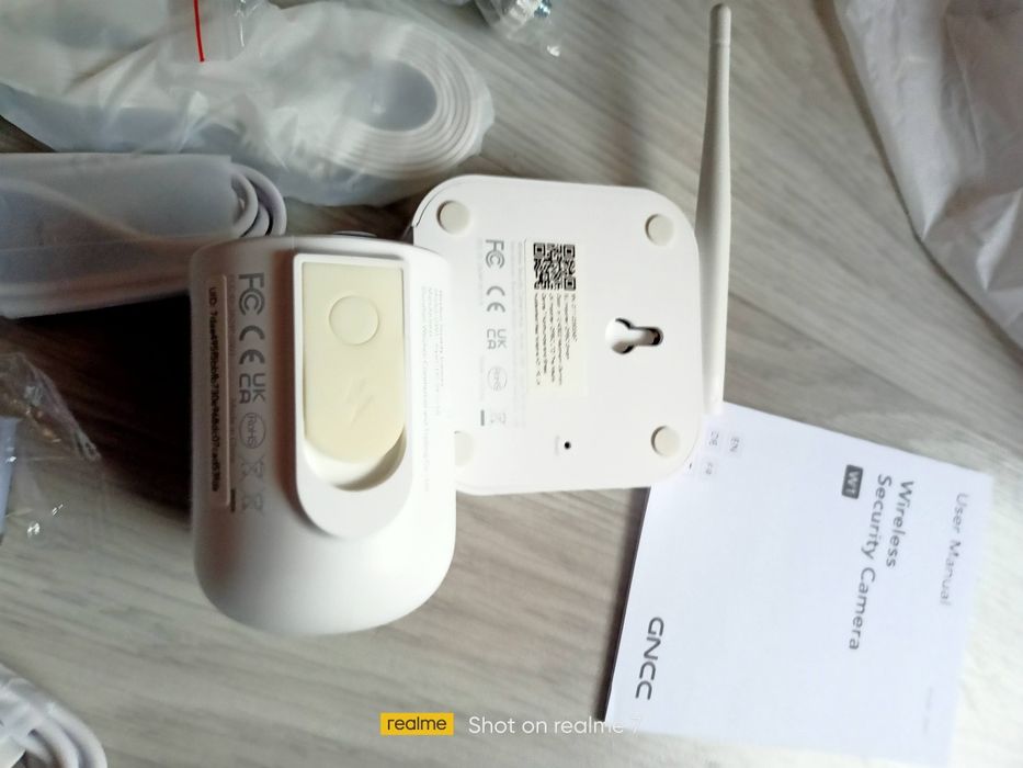 Акумулаторна безжична камера с хъб GNCC W1