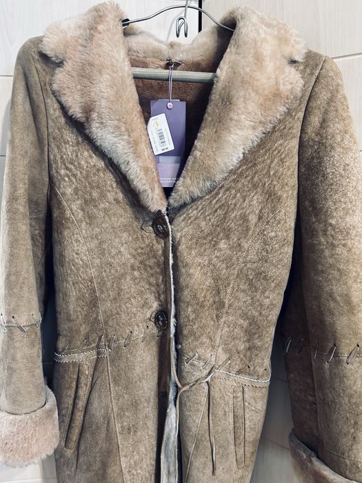 Продам турецкую дубленку новую.