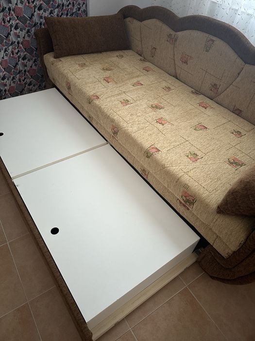 Продавам диван с функция спалня