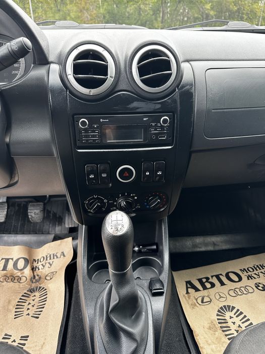 Lada largus 2018 года