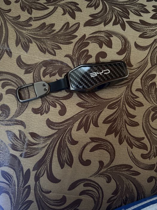 BYD Chimpion orginal pult oʻziniki srochno sotiladi