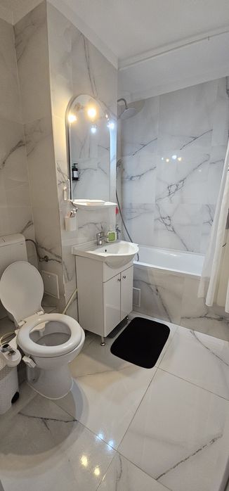 Apartament 4 camere, mobilat,utilat, 2 băi, et 2