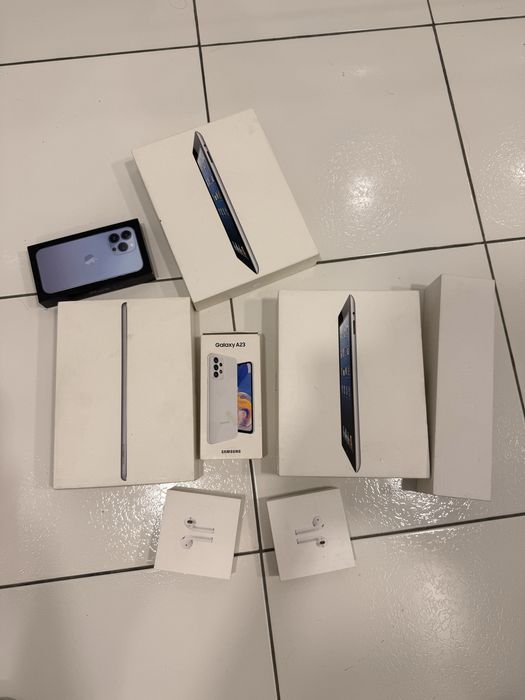 Коробки apple устройтсв