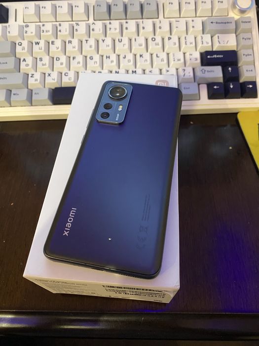 Xiaomi 12.