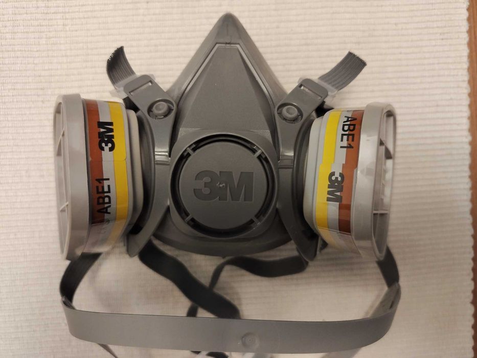 Полумаска 3M 6000 + филтри 6057