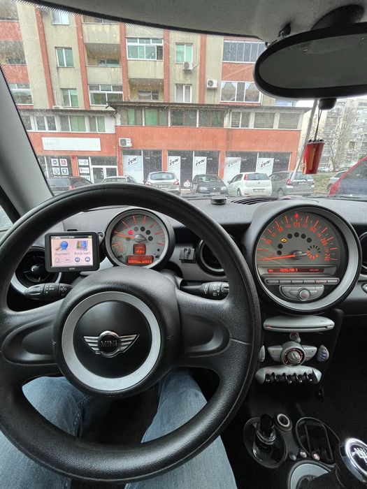 Mini Cooper 1.6 D 109 коня