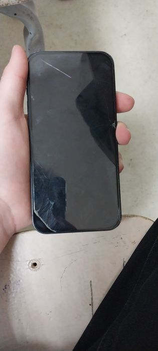 Айфон 12 обычный