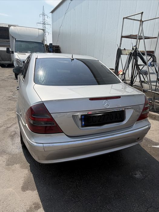 Mercedes Benz E 220