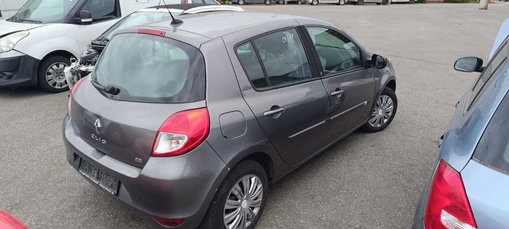 Renault Clio III 1.5 DCi (2005-2013). на части