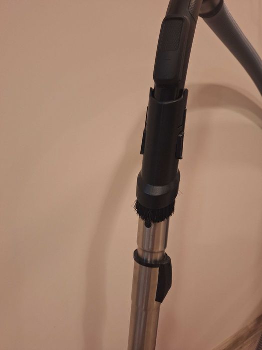 Продавам прахосмукачка Roventa с гаранция