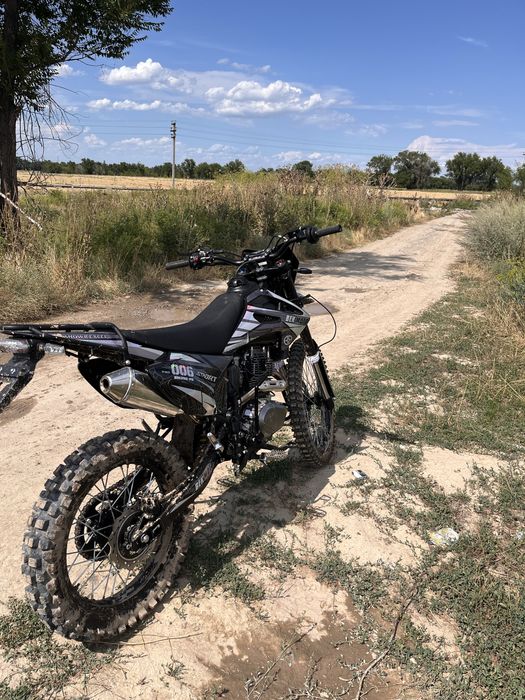 Продам Эндуро 250 куб мотоцикл