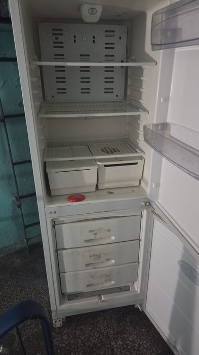 Холодильник Бирюса