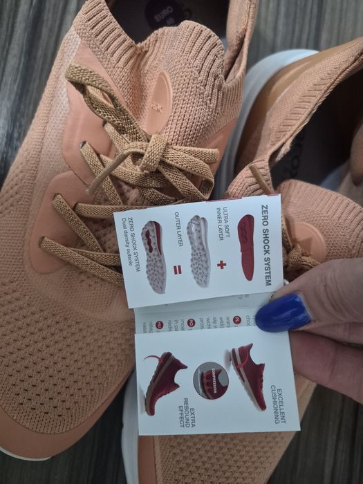 Дамски маратонки Geox D SPHERICA ACTIF - Sneakers laag - peach