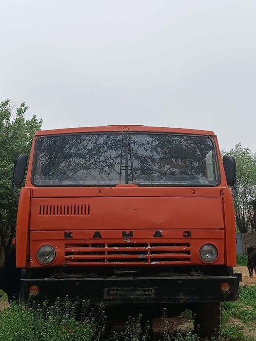 Kamaz samasval sotiladi tel kamazni matori  1985 yil kamaz