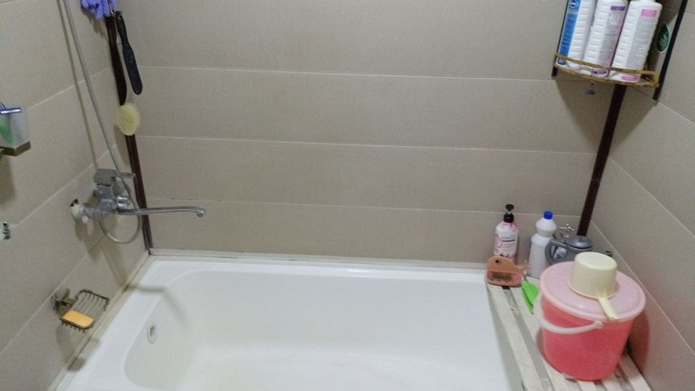 Квартира сотилади.