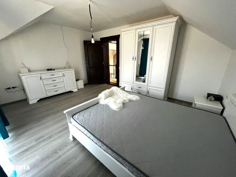 Casa 4 camere 265mp, zona Selimbar
