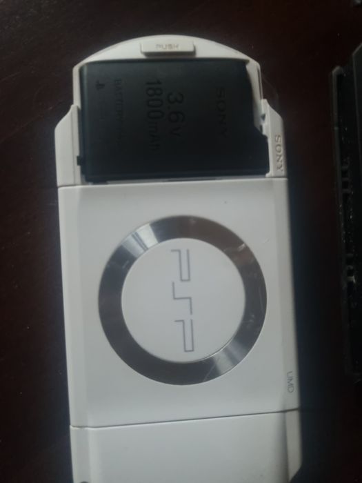 PSP 1003 128GB + калъфче