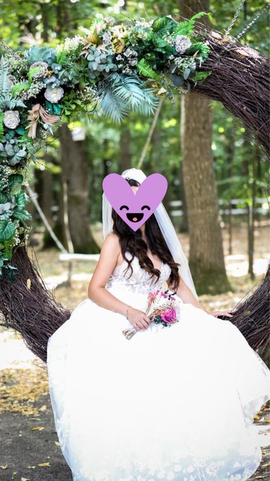 Vand rochie de mireasa Aryanna Karen