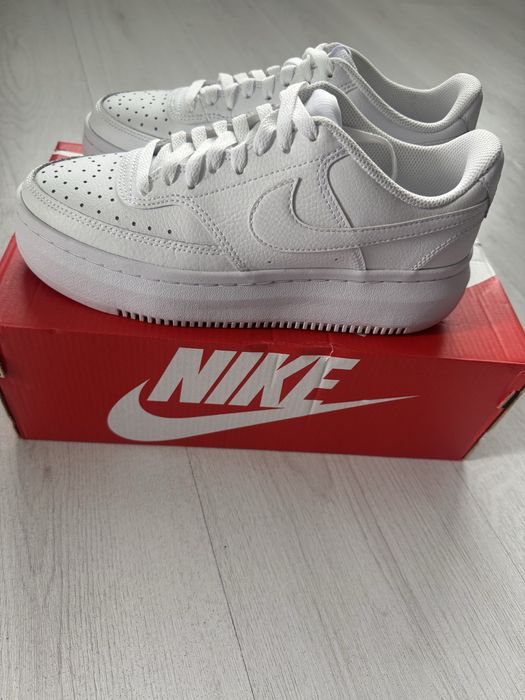 Дамски сникърси / кецове Nike