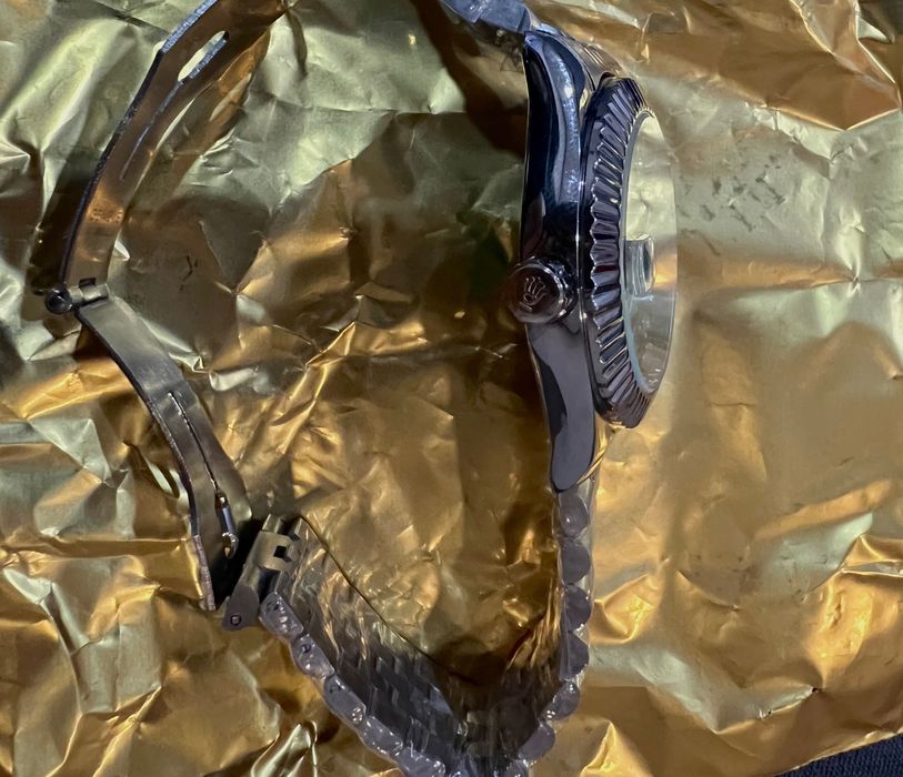 Дамски часовници нови Rolex