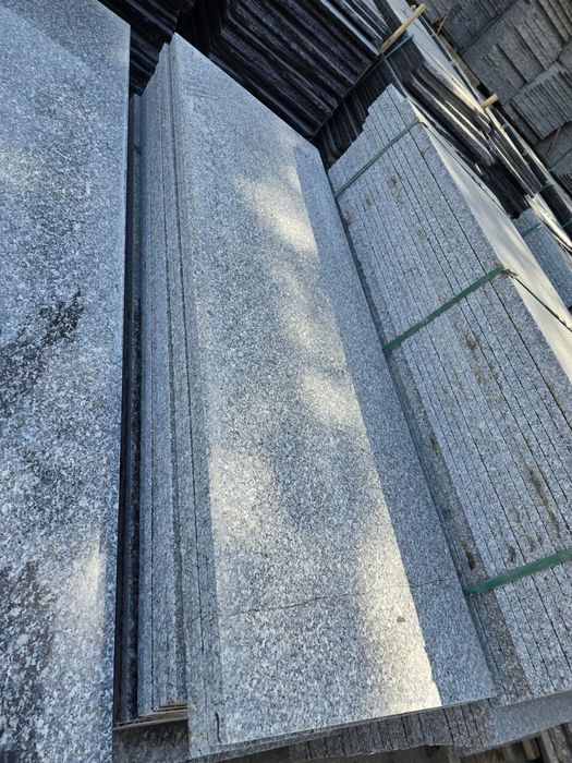 Гранит травертин мрамор ступени перила балясины