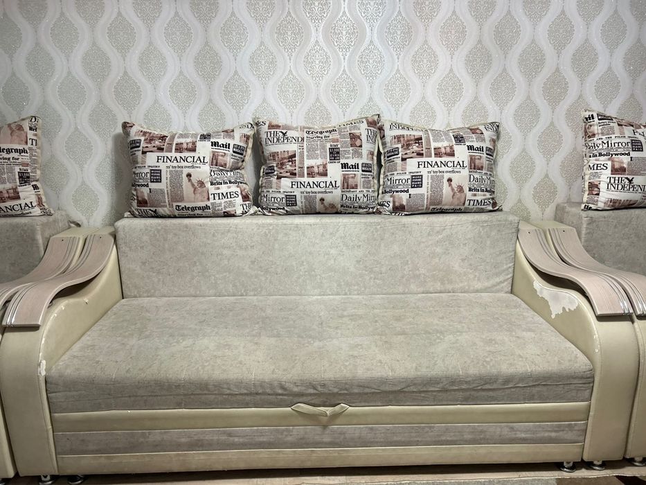 Продаю Диван и два кресло