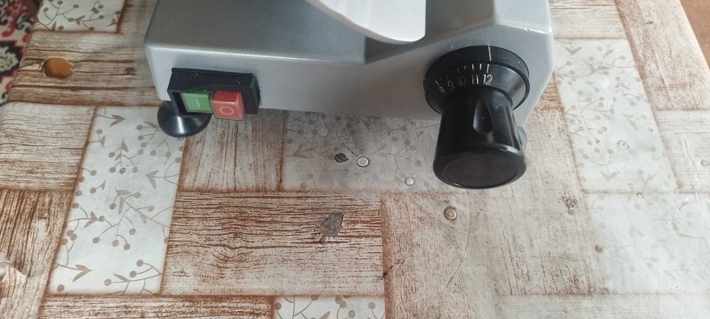 Колбасорезачка,слайсмашина