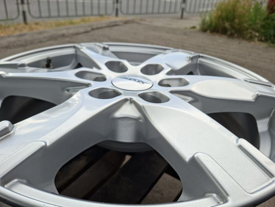 Merxedes X-class 17" 6Х114.3мм ALUTEC GERMANY, 6X114,3mm Алуминиеви джанти