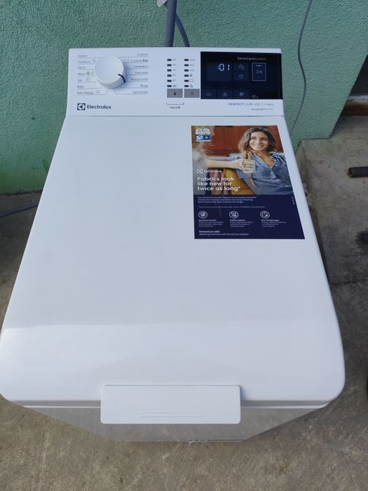 Masina de spalat Electrolux cu incarcare verticala de 6 kg