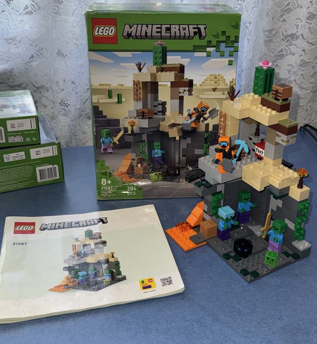 Продам Lego Minecraft (Оригинал)