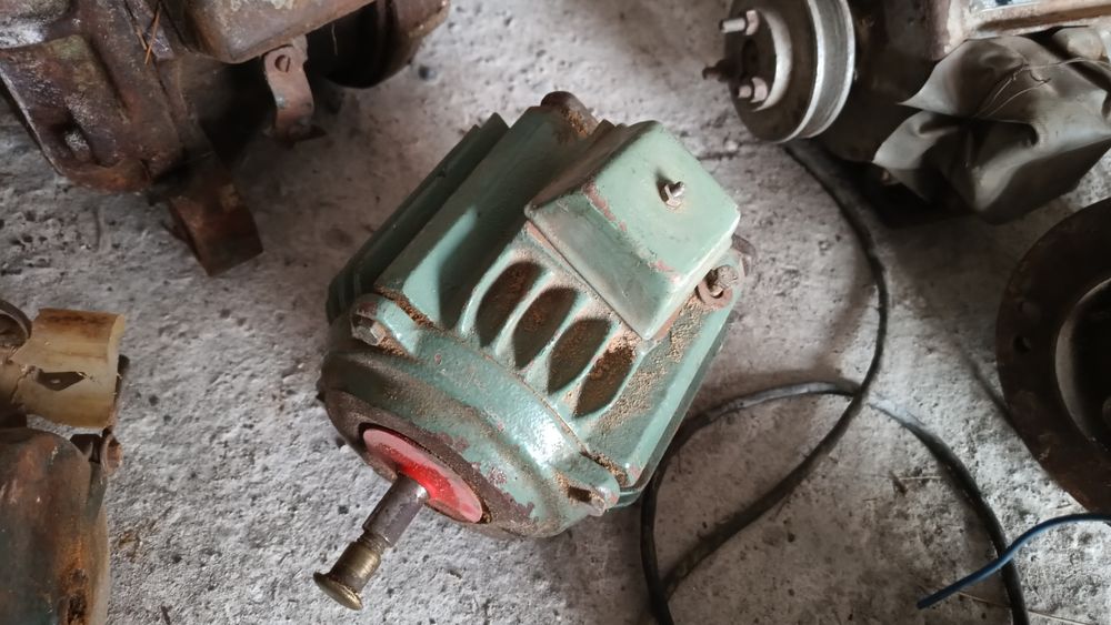 Продавам електродвигатели на промоция.