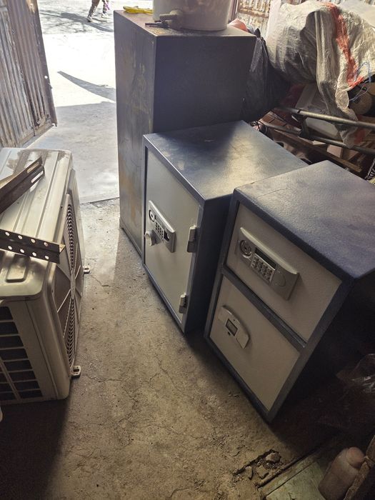 Продам сейфы в хорошем состоянии