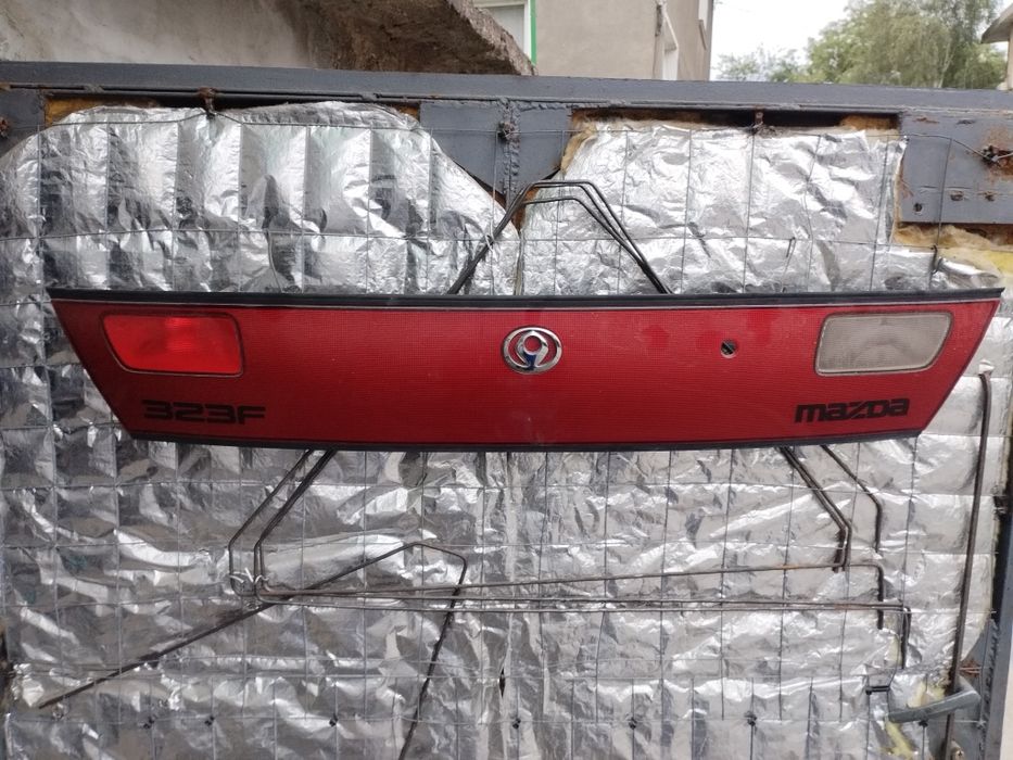 Мазда323  ф на части mazda 323 f