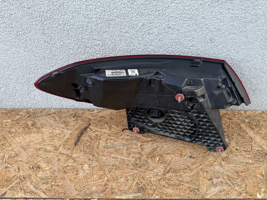 Stop tripla lampa dreapta Mercedes E Class W213 Facelift 2020+ LED